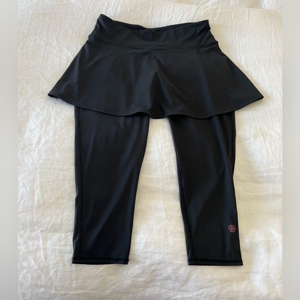 Any Age Activewear | Women's SZ 2X | Black Skirted Leggings | Modest EUC